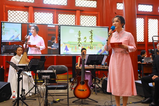 古建中的音樂會(huì)。校方供圖