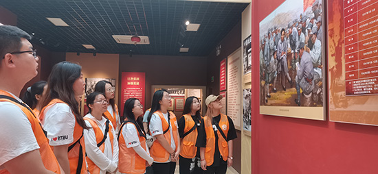 北京工商大學(xué)組織學(xué)生走進(jìn)北京市延慶區(qū)。學(xué)校供圖